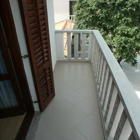 Guest house By The Sea Duga Luka 3*